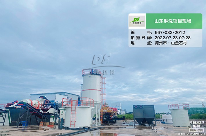 撬装式土壤异位淋洗设备运行现场 撬装式土壤异位淋洗设备运行现场